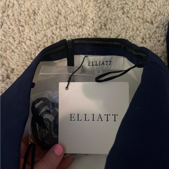 NWT Elliatt Navy Blue Midi Asymmetrical Hem Dress Medium - Picture 7 of 11